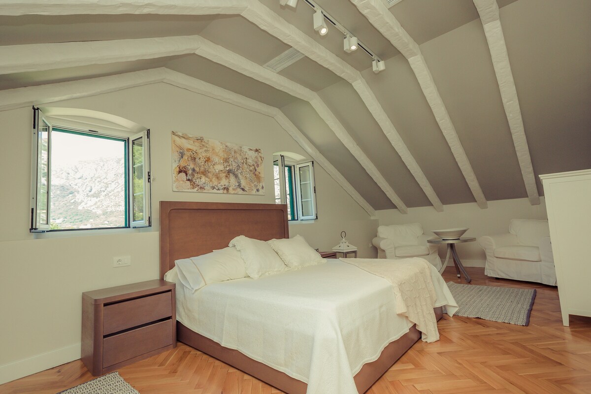 საძინებელი 4