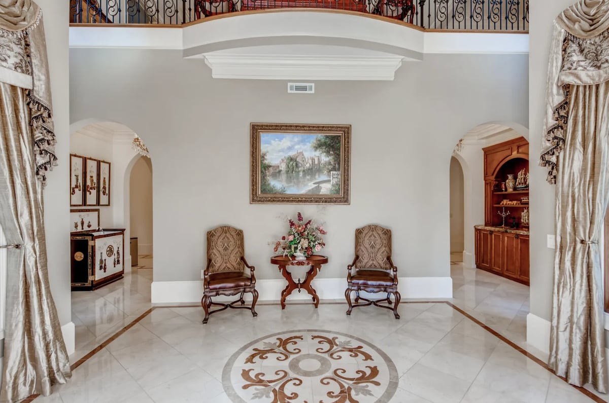 Luxury Mansion (12,900 sqft) on 54+ Acres w/ Pool