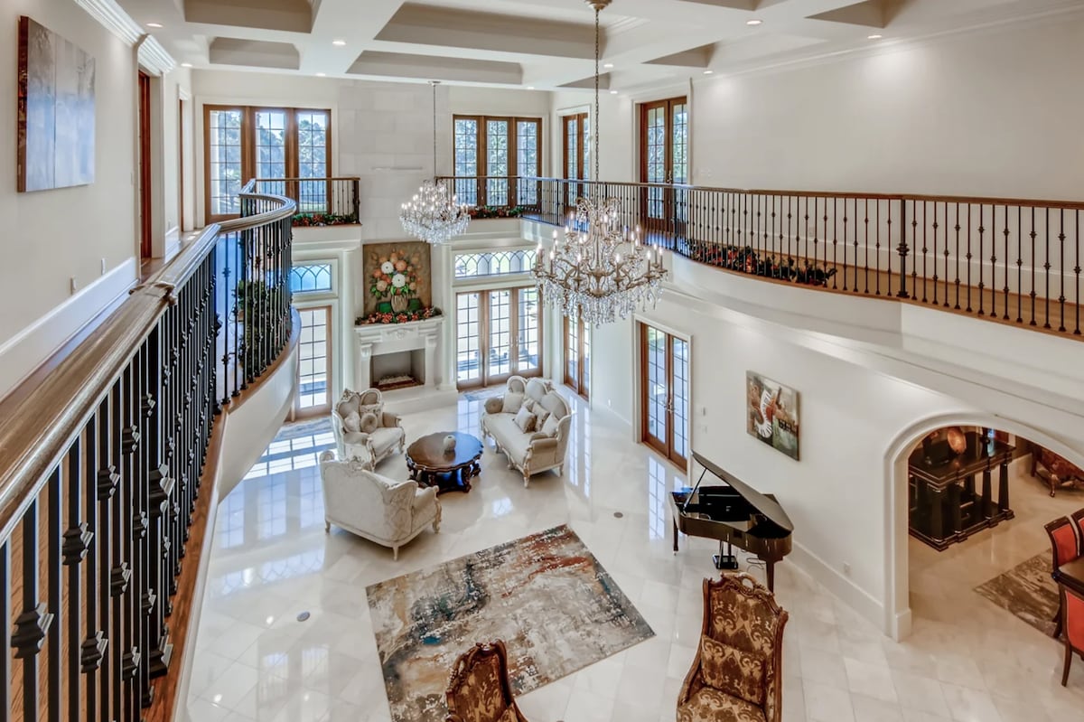 Luxury Mansion (12,900 sqft) on 54+ Acres w/ Pool