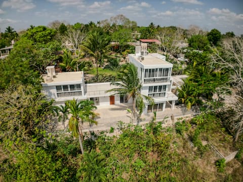 Casa Del Lago - In front of Bacalar Lagoon