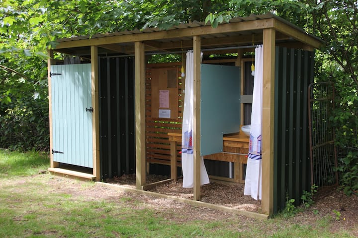 Cosy Belltent, Kingsize Airbed, Quiet Location - Bexhill-on-Sea