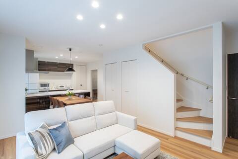 No cleaning fee for more than 2 nights![1 day 1 group limited]/New house/Parking available!/High-spe