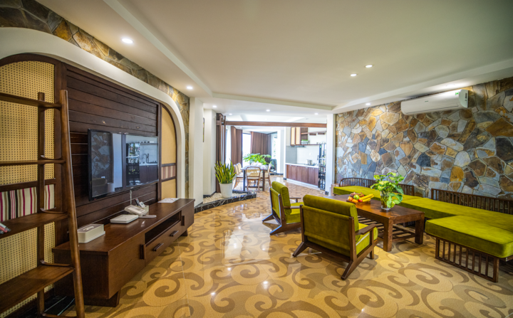 Ham Rong Mountain – 03 bedrooms – Right next to Da Ban Church