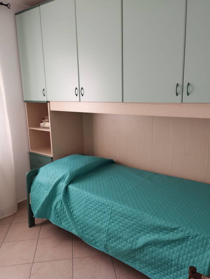 Dhomë gjumi 2