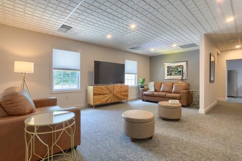Stunning 5-bedroom Hershey retreat!
