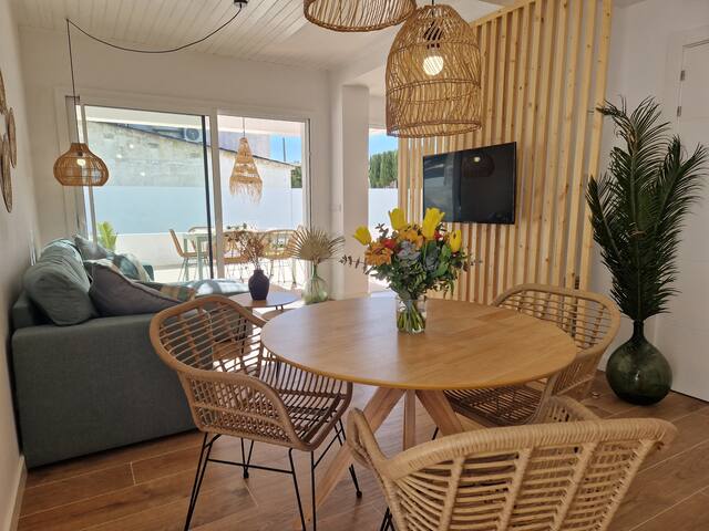 Apartamento con terraza planta baja 6p gallery image 5