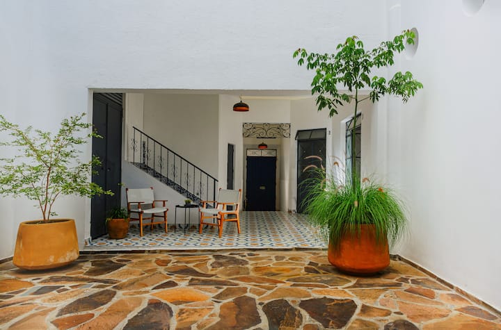 Estudio Moderno En Casona | Zona Alcalde - 瓜達拉哈拉