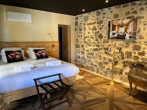 Chapelle bedroom 43sqm | Historic CityCenter | AC