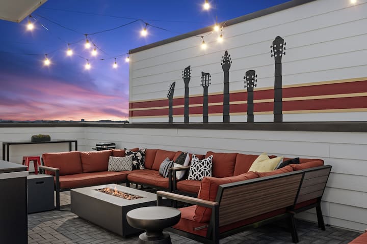 Cool Nashville Townhouse close to Downtown