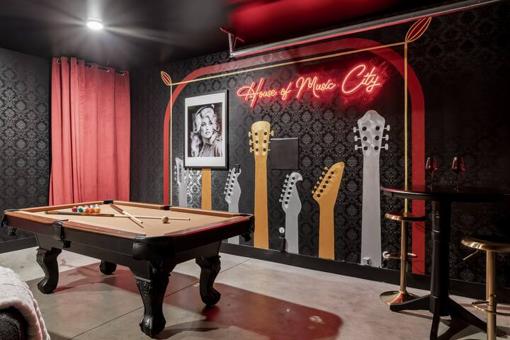 Cool Nashville Townhouse close to Downtown gallery image 4