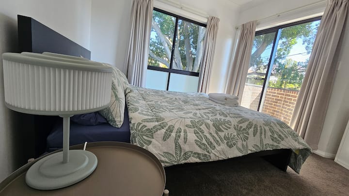 საძინებელი 1