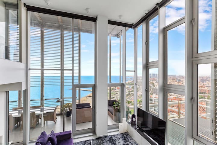 Penthouse Duplex with The Best Sea and City Views!
