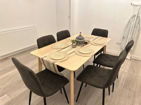 Room in Portsmouth close to Fratton Train Station