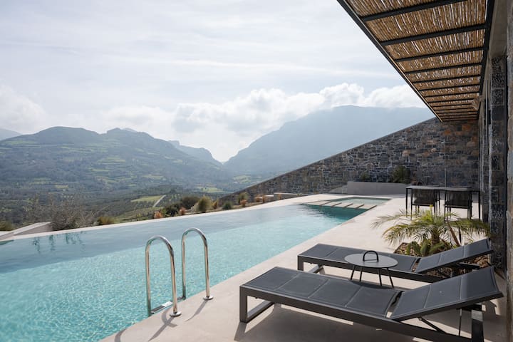 Neromai Cave Luxury Villa Two