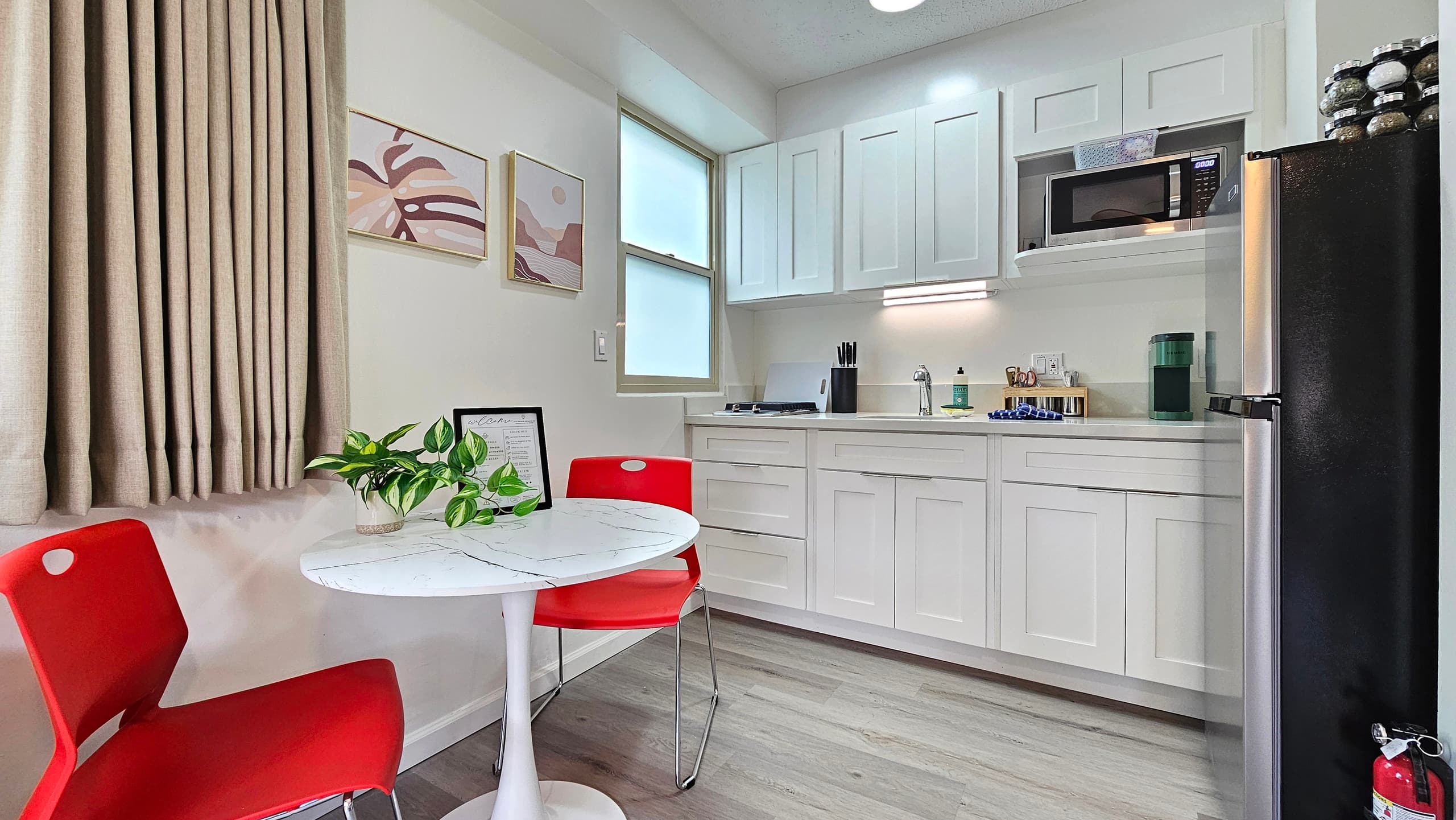 2412 PE St 305 Queen Bed, Futon, Kitchen Lanai - Photo 16