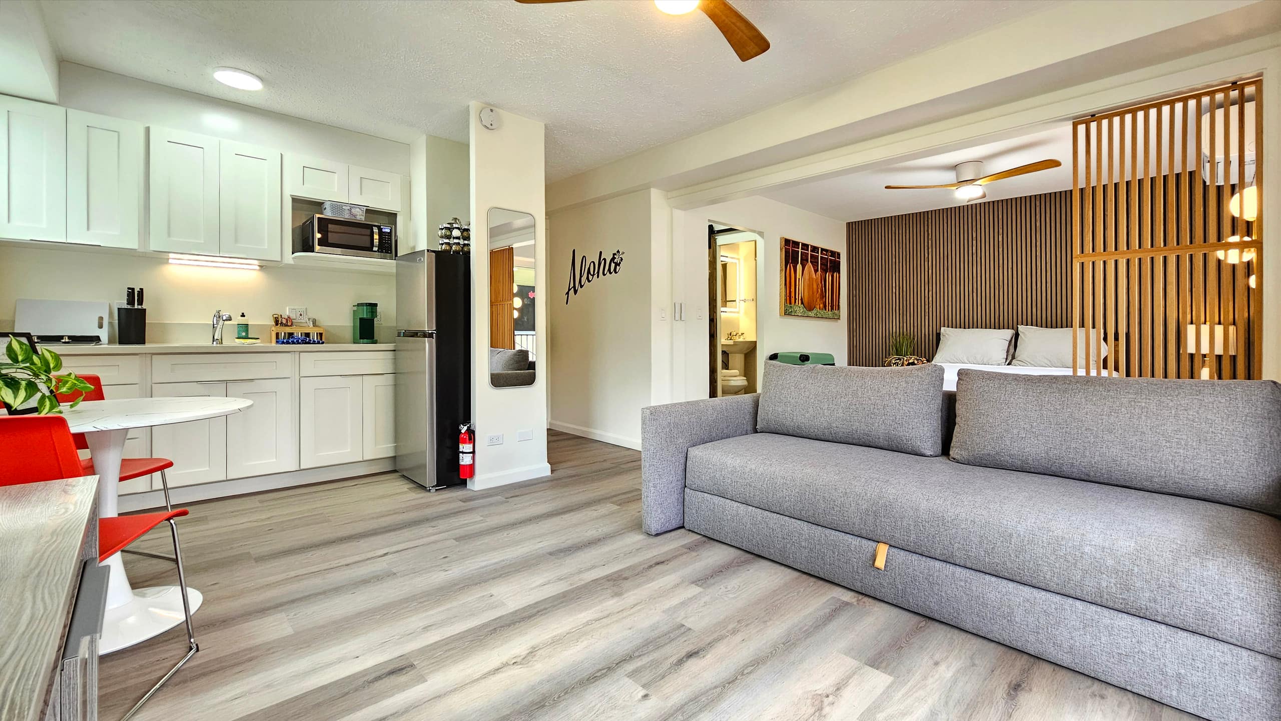 2412 PE St 305 Queen Bed, Futon, Kitchen Lanai - Photo 3
