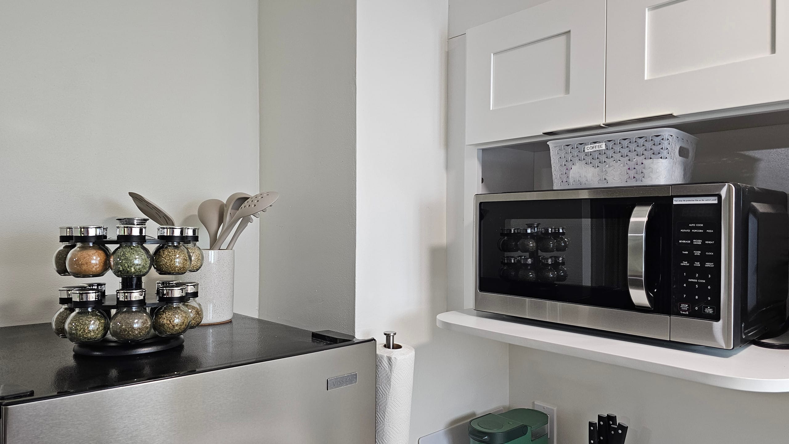 2412 PE St 306 Large Floorplan with Full Kitchen - Photo 16