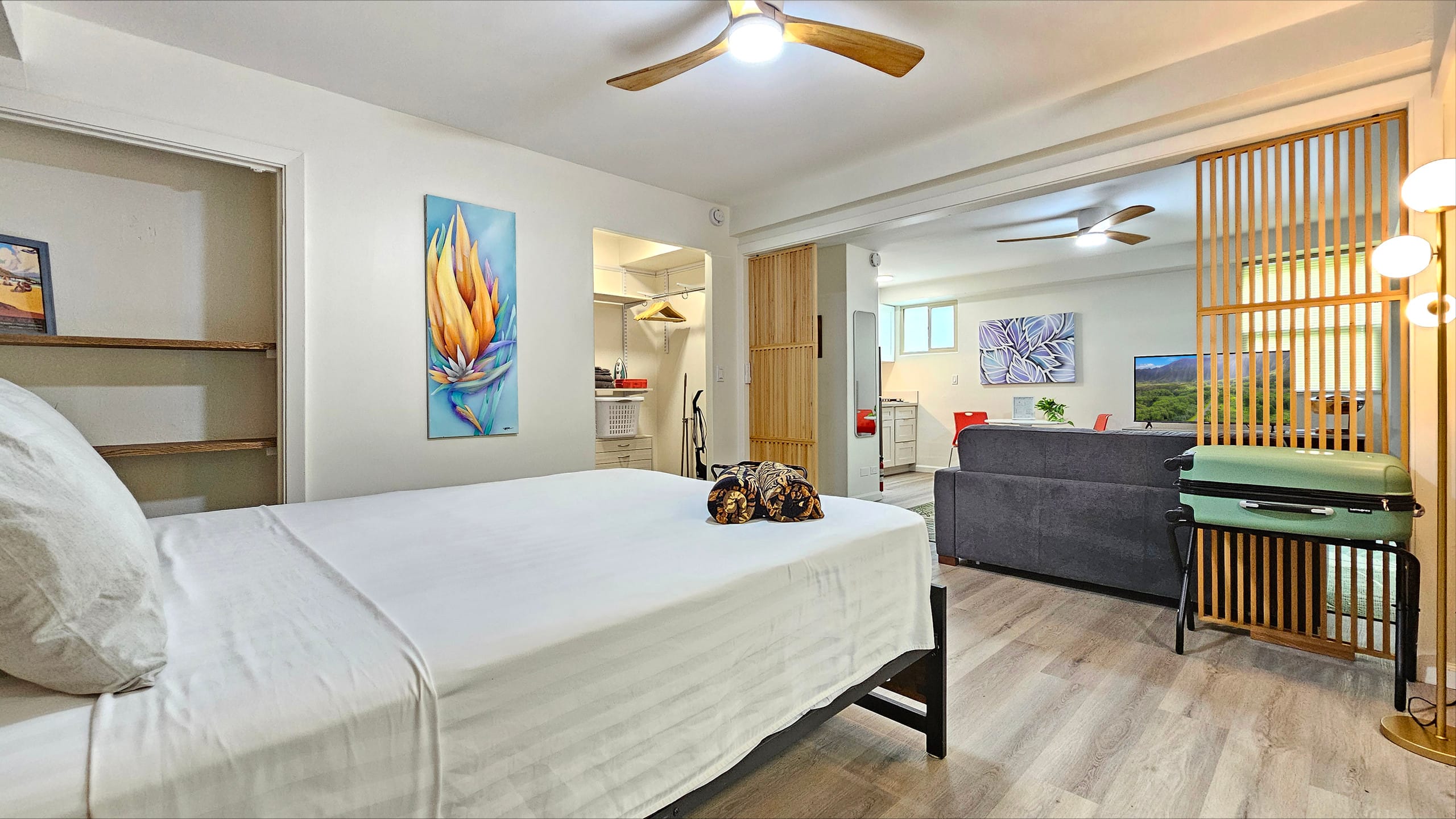 2412 PE St 306 Large Floorplan with Full Kitchen - Main photo