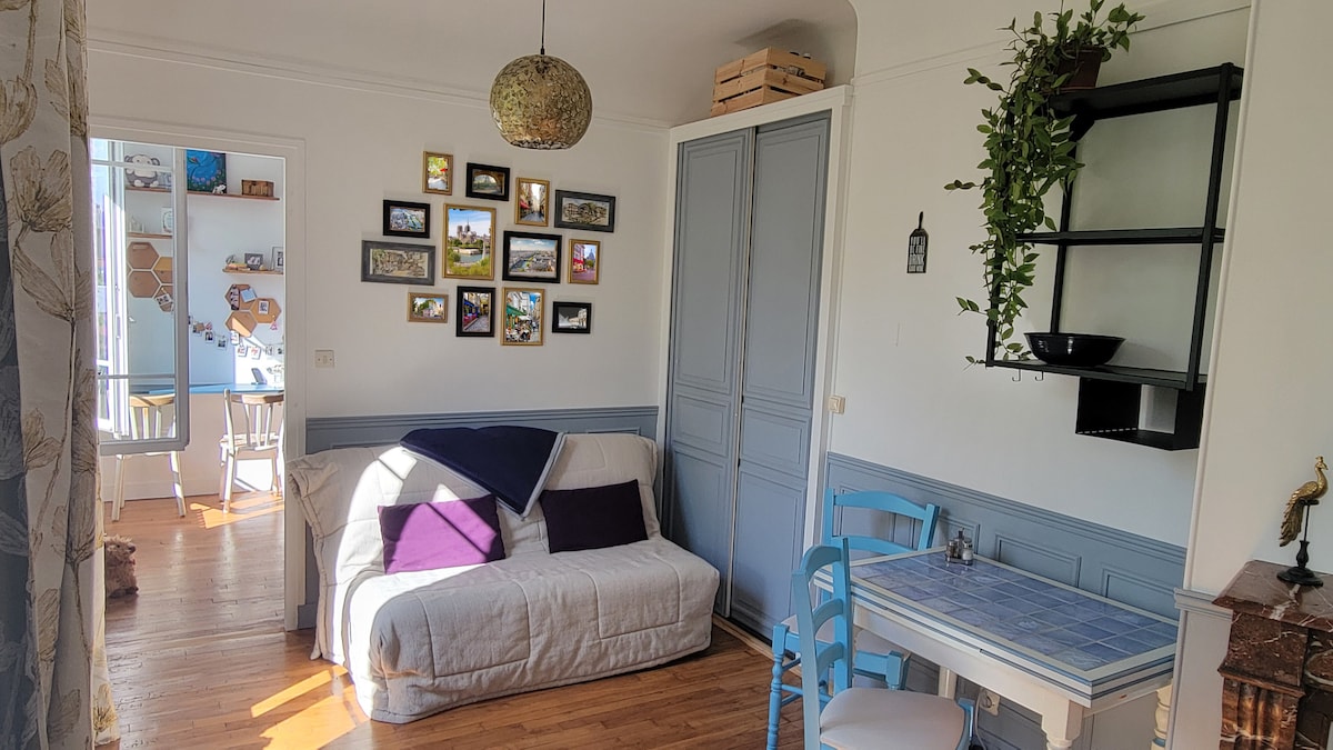 Top Airbnb: Charming bright apartment. in Paris 13e Arrondissement