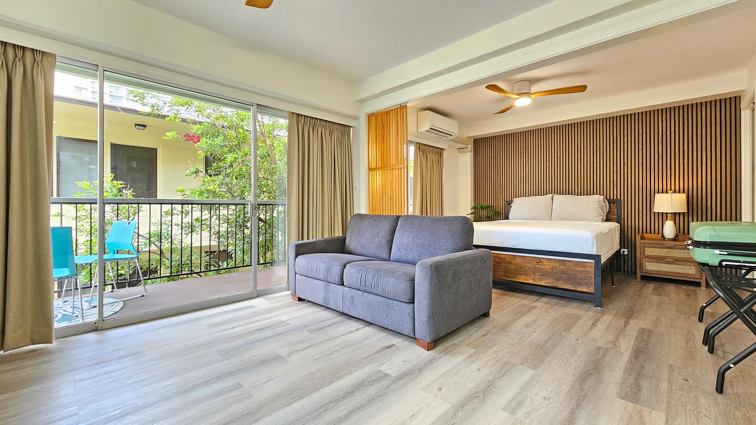 2412 PE St 301 Modern Design with Sleeper Sofa - Photo 5
