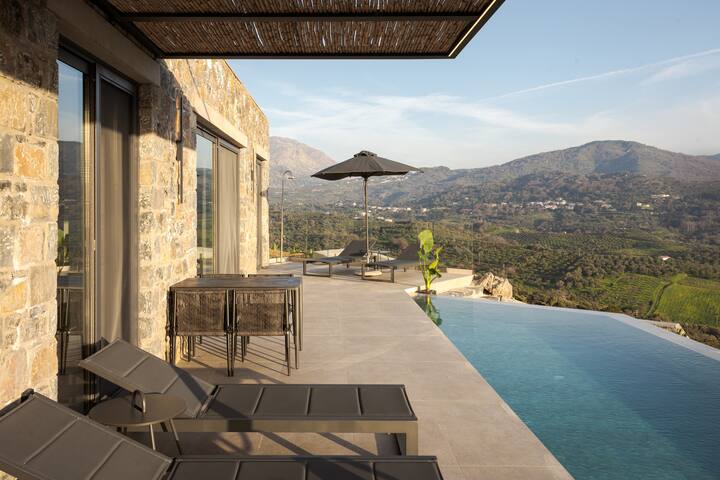 Neromai Cave Luxury Villa Three gallery image 4