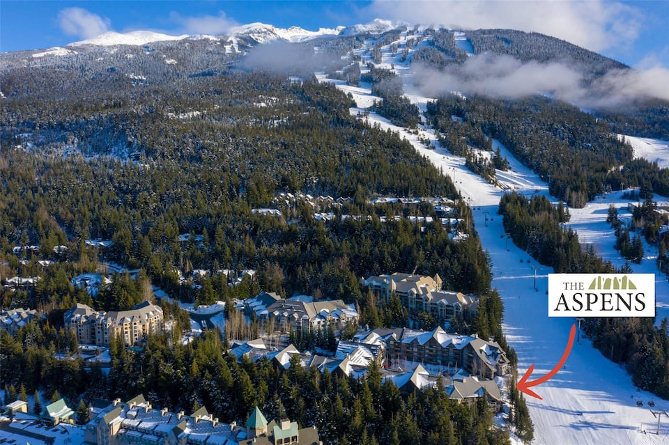 A top-floor condo by the Blackcomb gondola, Whistler, British Columbia, Canada, photo 9 of 10