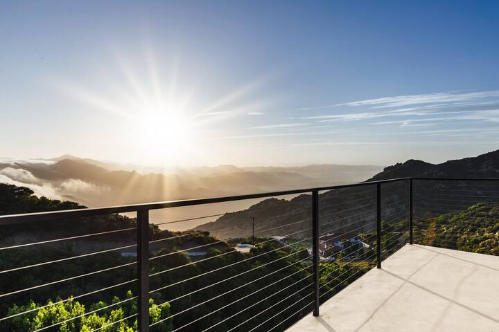 The Malibu Summit Sanctuary gallery image 3