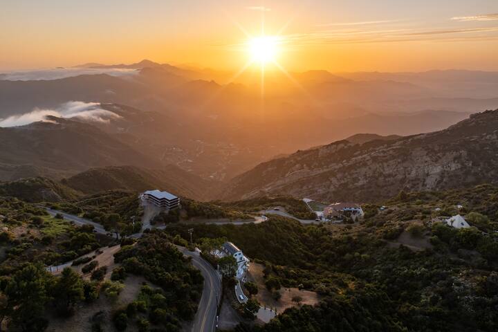 The Malibu Summit Sanctuary gallery image 5