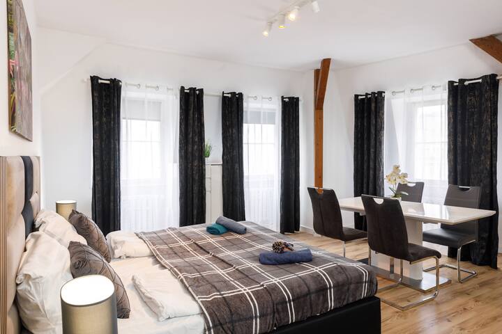 3 Rooms Flat Museuminsel Berlin-Mitte 7 Personen gallery image 3