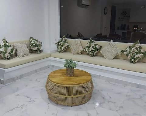 Top performing Airbnb: Epic D1 in Carmen De Apicala