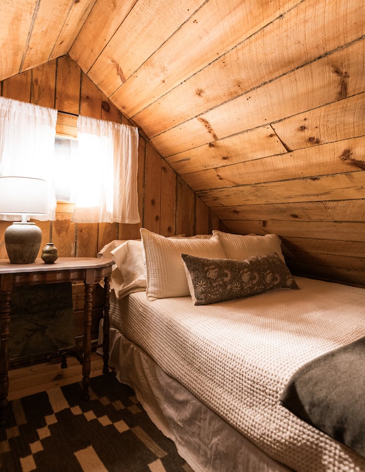 Enjoy this extremely comfortable plush queen bed.