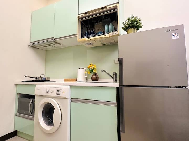 Taipei Zhongshan Mrt Elevator/microwave /Kitchen/ - 臺北