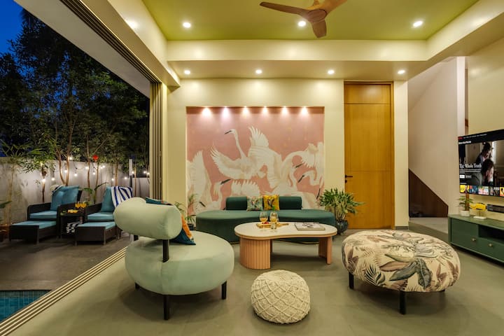 Living room image 6
