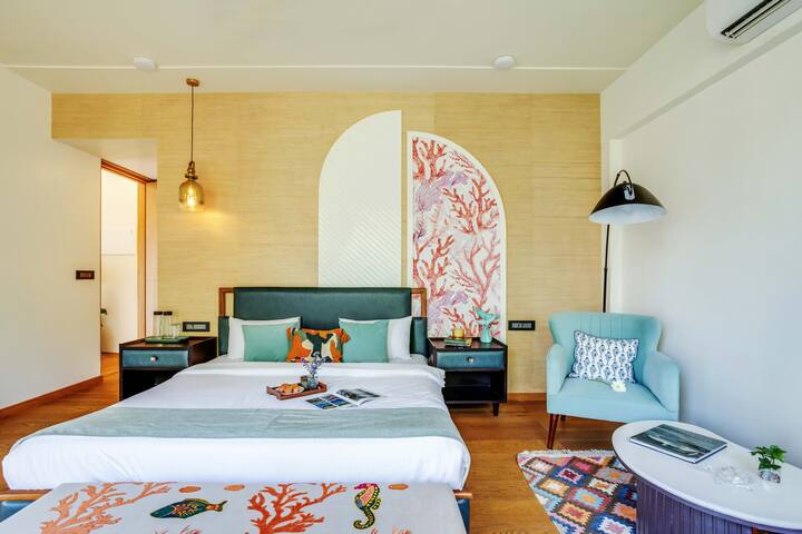 Bedroom 1 image 2