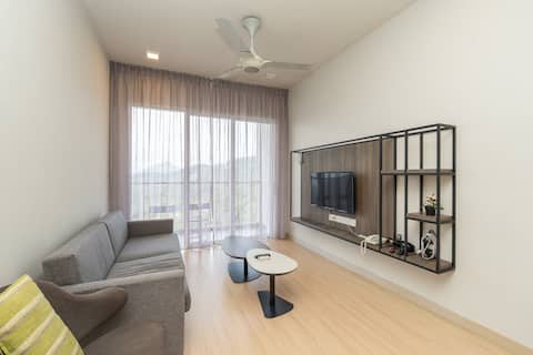 2BR Windmill Upon Hills Free Wifi w/ 1 Parking