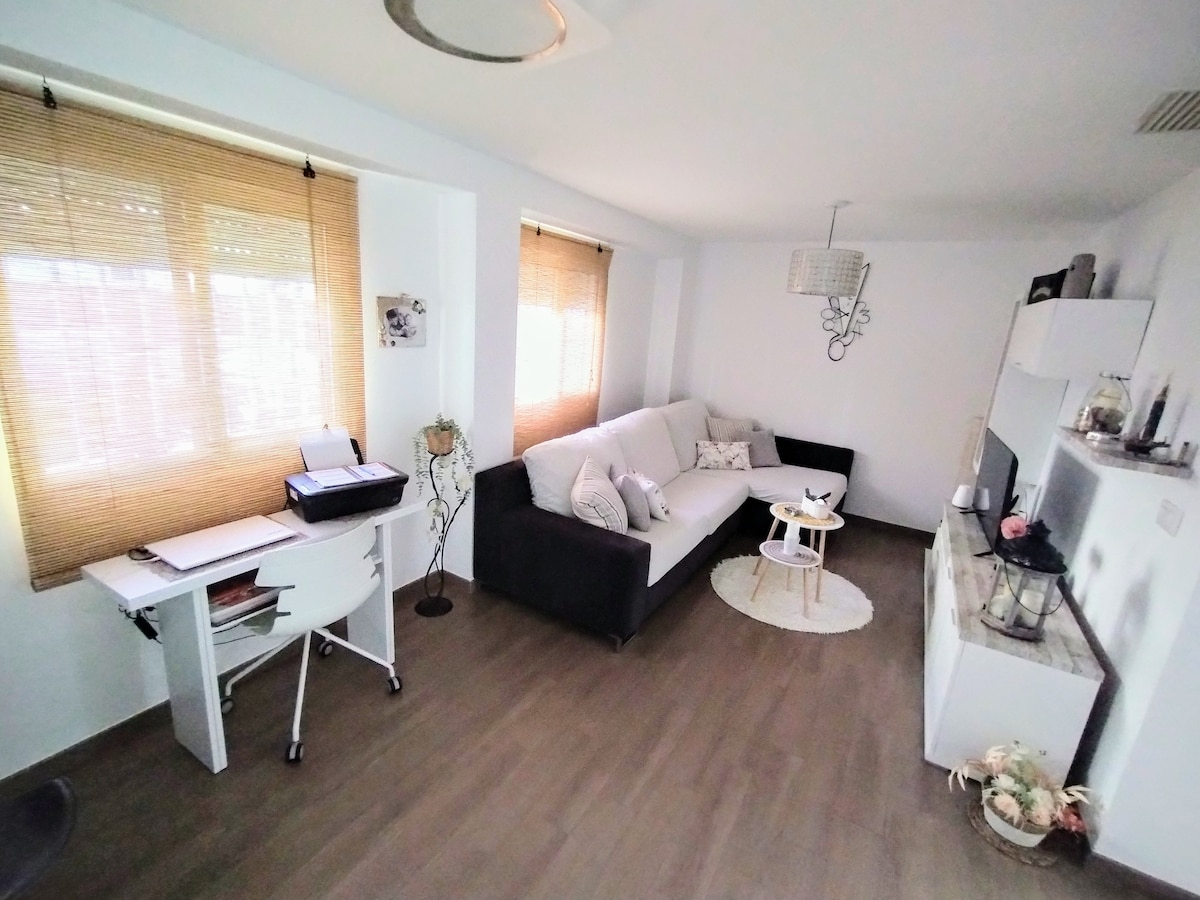 Propriété Airbnb réussie: Malvarrosa Beach, cozy apartment à Poblats Marítims