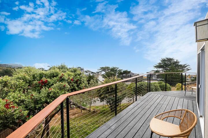 4 bed House w Stunning ocean view in Moss beach gallery image 5