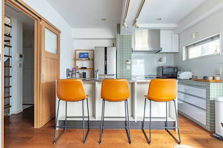 JR LINE Neko and Mado gallery image 2