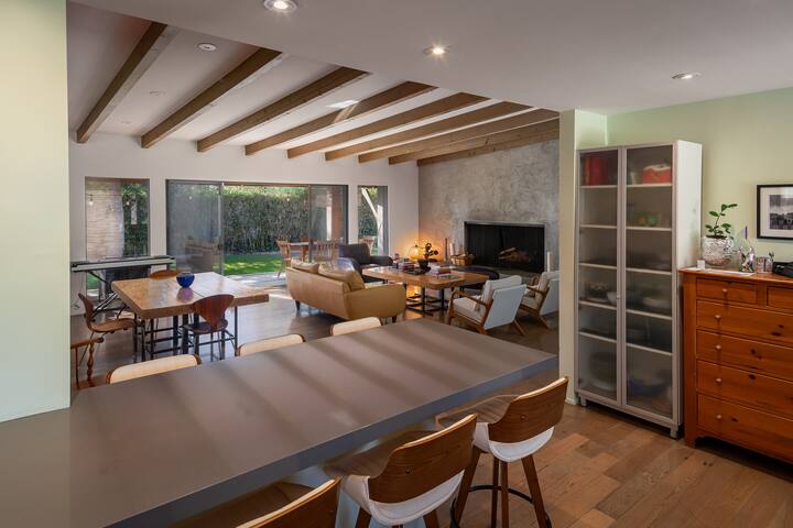 Cheviot Hills – Quiet Private Central Neighborhood gallery image 2