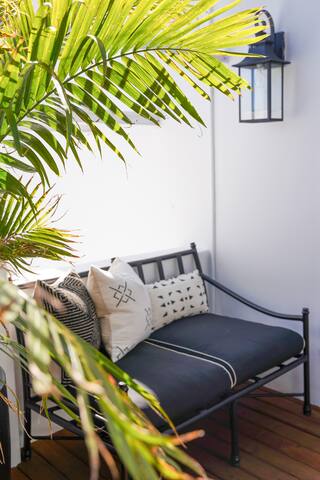 Immaculately styled and positioned with pool & bar gallery image 3