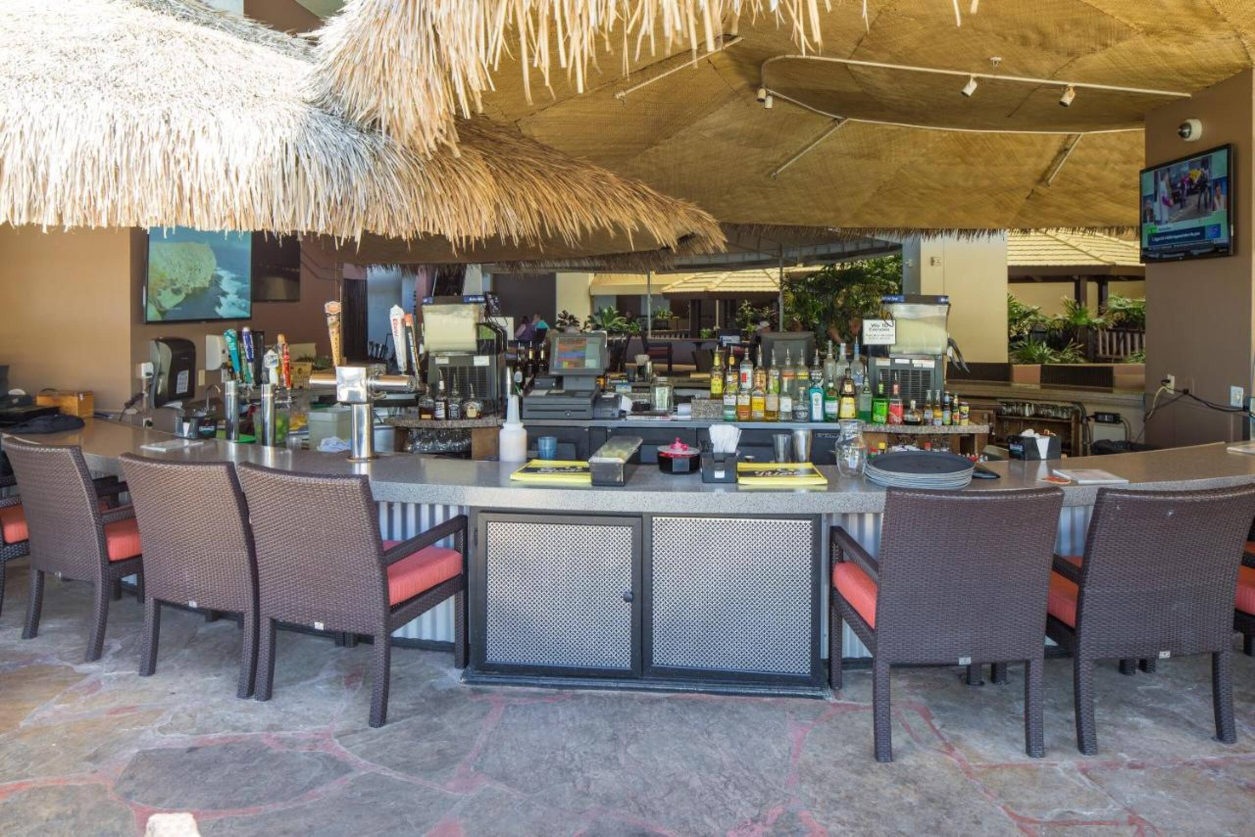 Condo in Lahaina · ★4.67 · 1 bedroom · 2 beds · 1 bath - Image 20