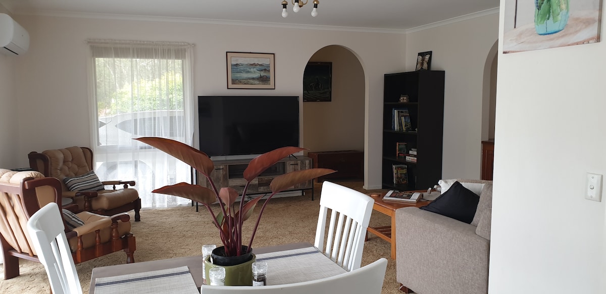 Popular Airbnb listing: Rogers Retreat in Melbourne