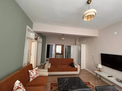 Top Airbnb: Spacious 2+1, New, Close to the Sea House in the Center in Alanya