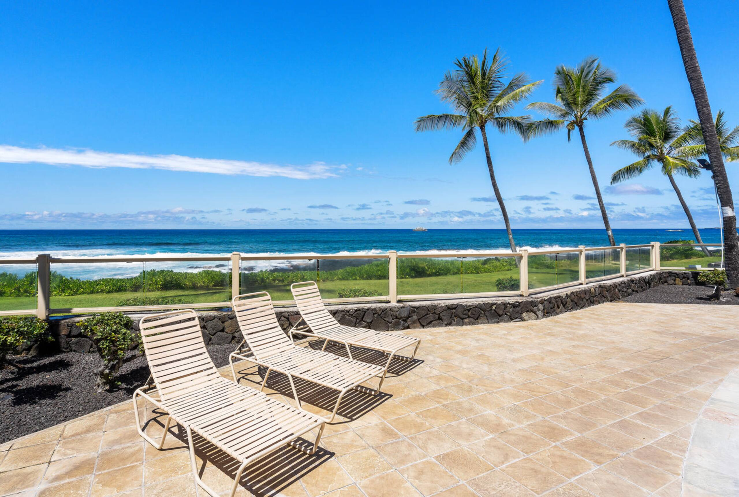 Exceptional Kona Reef Condo: Full AC & Oceanfront - Image 25