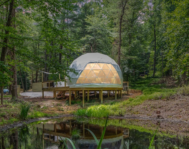 Zen Dome - Romantic Retreat + Wifi A/C + Hot Tub - Dome houses for