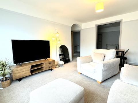 Entire Cosy Flat in Radlett
