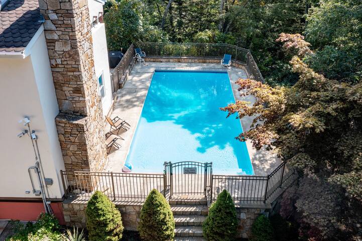 The Bunker gallery image 5