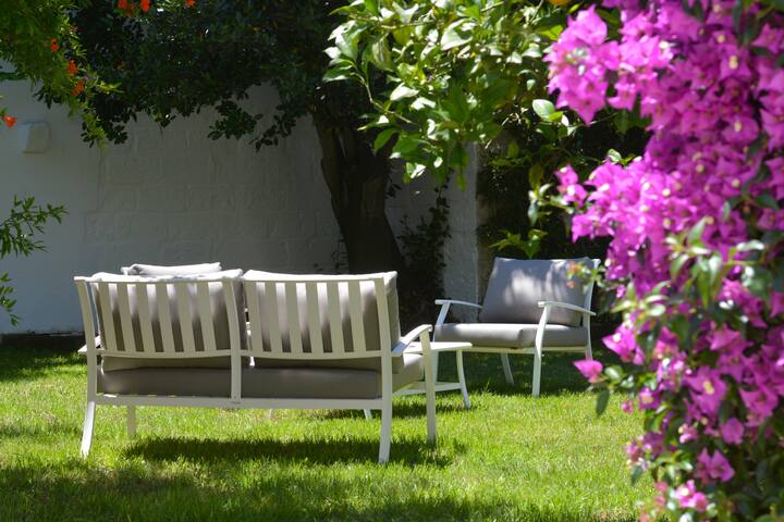 Bellissima casa con piscina e ampio giardino gallery image 4