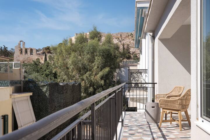 Acropolis Iconic Estate gallery image 3