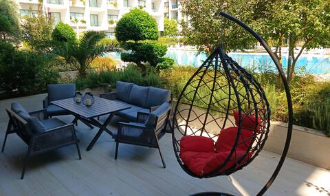 Silvia's stylish 2 BR apartment with pool